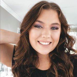 Meet your Posher, Breanna